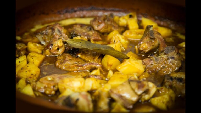Delicioso Calderete de Cordero Navarro: Tradici&oacute;n y Sabor en Cada Plato