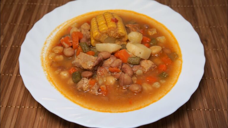 Celebrando con Platos Tradicionales Canarios