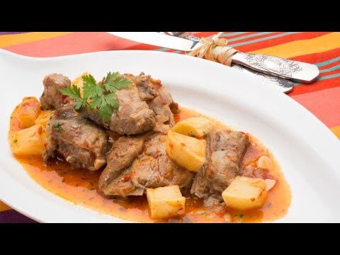 Delicias de la Cocina Aragonesa: Recetas de Ternasco Guisado