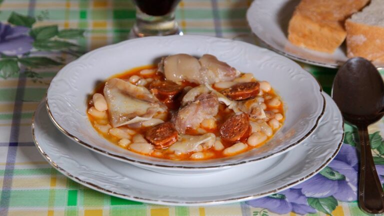 Receta de Jud&iacute;as Blancas con Oreja: Ingredientes Esenciales