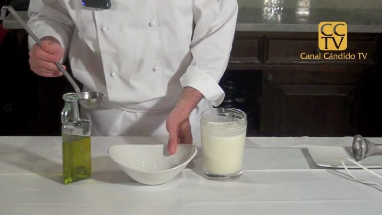 Descubre los Secretos del Ajoblanco Malague&ntilde;o en la Cocina Andaluza