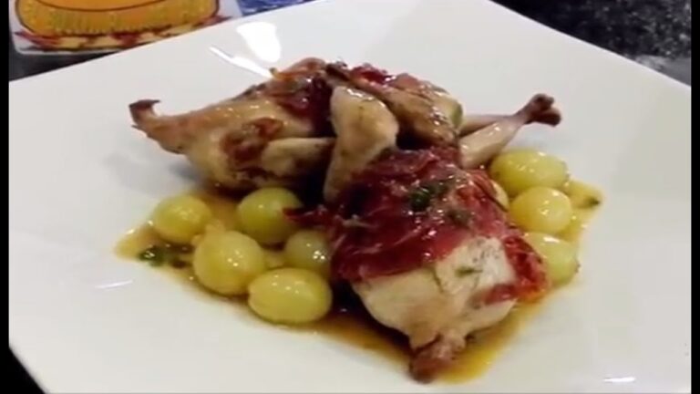 Delicias en la mesa: Platos de caza con codornices asadas