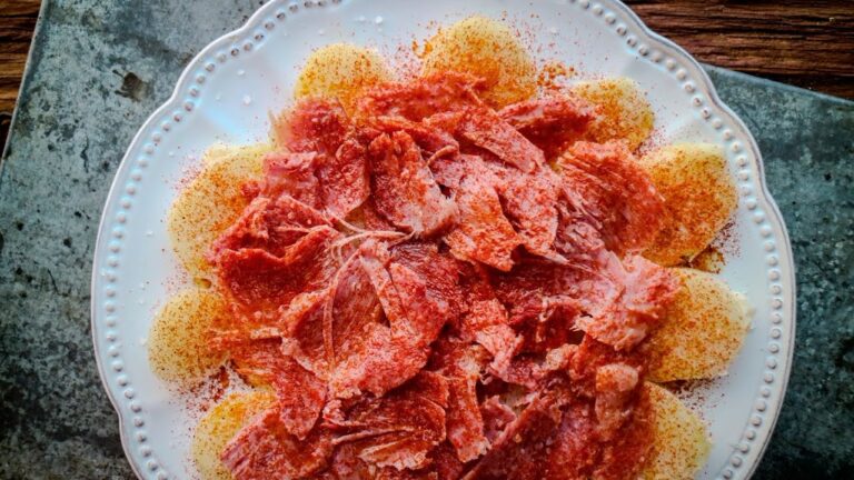 El arte de cocinar lac&oacute;n con grelos: tradici&oacute;n y sabor