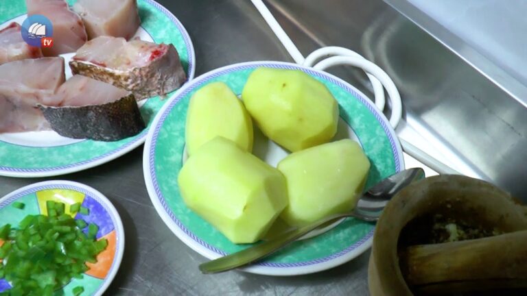 Sabor Aut&eacute;ntico de Canarias: Delicias en la Cazuela de Pescado