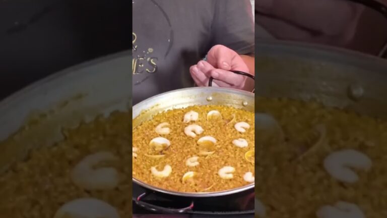 Explorando los Aromas y Sabores de la Paella de Mariscos Valenciana